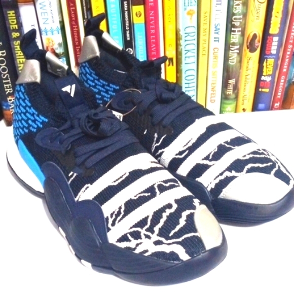 ADIDAS TRAE YOUNG 2 SUPERNATURAL MEN'S BASKETBALL SNEAKERS SIZE 10.5 NWT - Picture 1 of 10